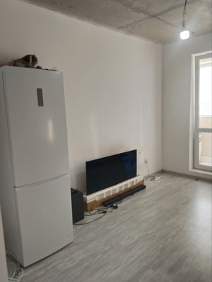 Продам однокомнатную (1-комн.) квартиру, Воронцовский б-р, 21к3, Мурино п