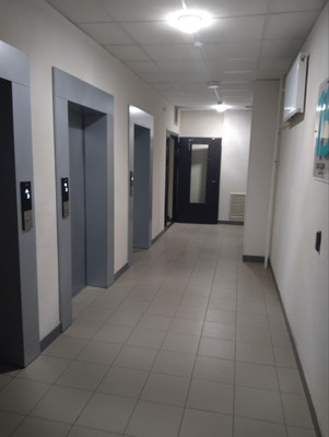 Продам однокомнатную (1-комн.) квартиру, Воронцовский б-р, 21к3, Мурино п