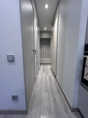 Продам трехкомнатную (3-комн.) квартиру, Веерная ул, 3к5, Москва г