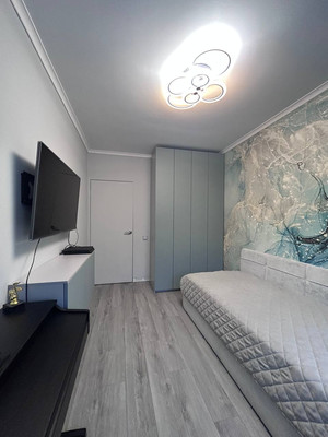 Продам трехкомнатную (3-комн.) квартиру, Веерная ул, 3к5, Москва г