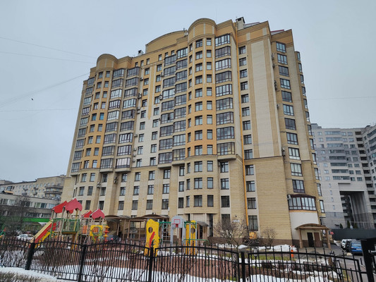 Продам двухкомнатную (2-комн.) квартиру, Большеохтинский пр-кт, 16к1, Санкт-Петербург г