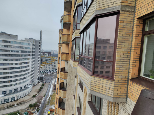 Продам двухкомнатную (2-комн.) квартиру, Большеохтинский пр-кт, 16к1, Санкт-Петербург г