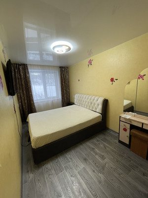 Продам двухкомнатную (2-комн.) квартиру, Старостина ул, 30, Мурманск г