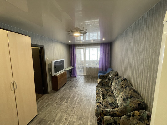 Продам двухкомнатную (2-комн.) квартиру, Старостина ул, 30, Мурманск г