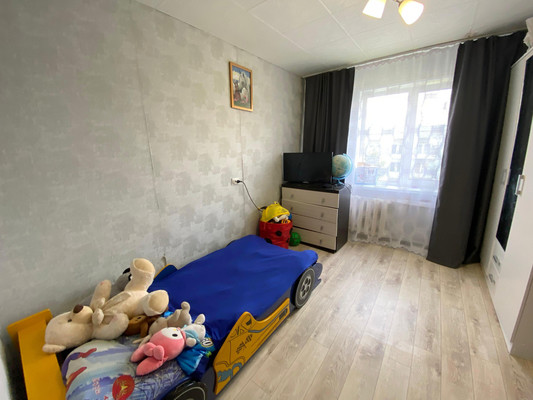 Продам трехкомнатную (3-комн.) квартиру, Центральная ул, 26, Фокино г