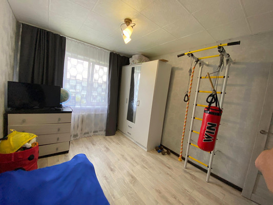 Продам трехкомнатную (3-комн.) квартиру, Центральная ул, 26, Фокино г