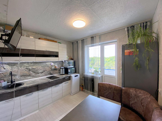 Продам трехкомнатную (3-комн.) квартиру, Центральная ул, 26, Фокино г