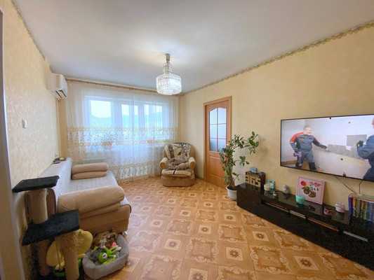 Продам двухкомнатную (2-комн.) квартиру, Комсомольская ул, 15, Фокино г