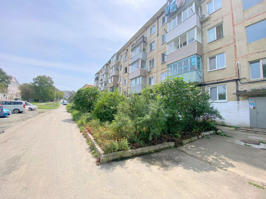 Продам двухкомнатную (2-комн.) квартиру, Комсомольская ул, 15, Фокино г