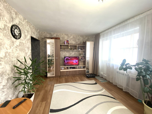 Продам двухкомнатную (2-комн.) квартиру, Нерчинская ул, 1, Красноярск г