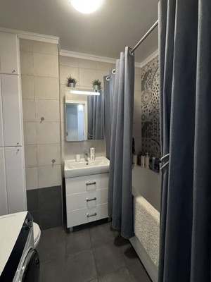 Продам трехкомнатную (3-комн.) квартиру, Магнитогорская ул, 1вк1, Ростов-на-Дону г