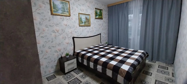 Продам двухкомнатную (2-комн.) квартиру, Парковая ул, 17к1, Корсаков г