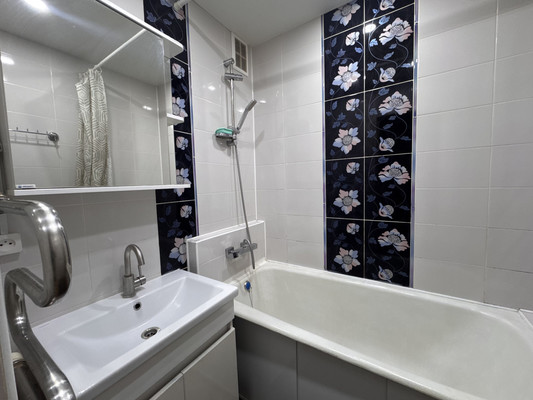 Продам многокомнатную квартиру, Льва Шатрова ул, 34, Пермь г