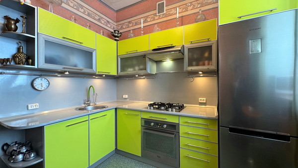 Продам двухкомнатную (2-комн.) квартиру, Батальонная ул, 7, Кунгур г