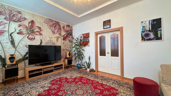 Продам двухкомнатную (2-комн.) квартиру, Батальонная ул, 7, Кунгур г