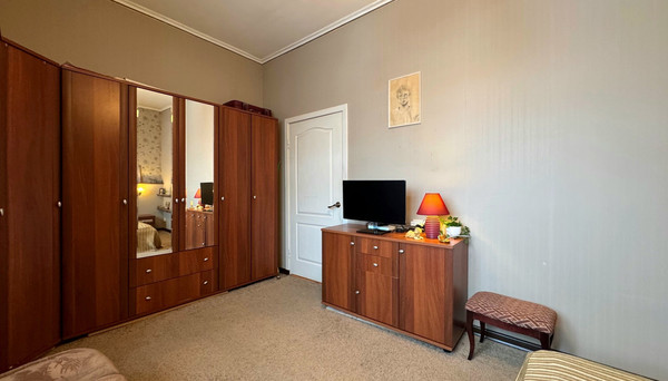 Продам двухкомнатную (2-комн.) квартиру, Батальонная ул, 7, Кунгур г