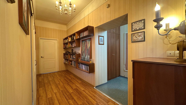 Продам двухкомнатную (2-комн.) квартиру, Батальонная ул, 7, Кунгур г