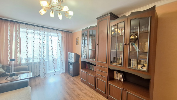 Продам трехкомнатную (3-комн.) квартиру, Рокоссовского ул, 15кб, Ишим г