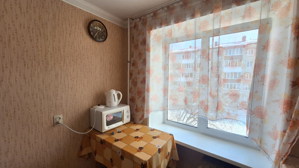 Продам трехкомнатную (3-комн.) квартиру, Рокоссовского ул, 15кб, Ишим г