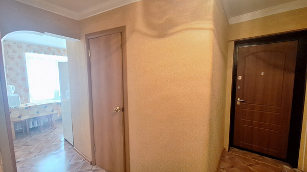 Продам трехкомнатную (3-комн.) квартиру, Рокоссовского ул, 15кб, Ишим г