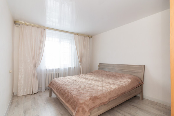 Продам трехкомнатную (3-комн.) квартиру, Свободы ул, 32, Ханты-Мансийск г