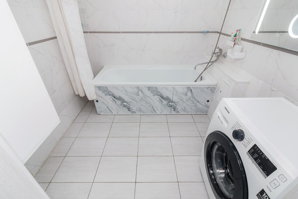 Продам трехкомнатную (3-комн.) квартиру, Свободы ул, 32, Ханты-Мансийск г