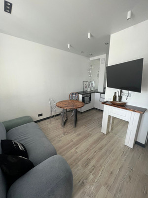 Продам двухкомнатную (2-комн.) квартиру, Молодежная ул, 26ка, Речицы с