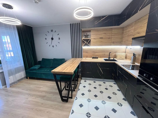 Продам двухкомнатную (2-комн.) квартиру, Мурата Ахеджака ул, 5, Новороссийск г