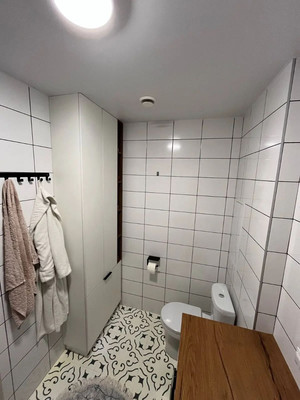 Продам двухкомнатную (2-комн.) квартиру, Мурата Ахеджака ул, 5, Новороссийск г