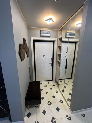 Продам двухкомнатную (2-комн.) квартиру, Мурата Ахеджака ул, 5, Новороссийск г