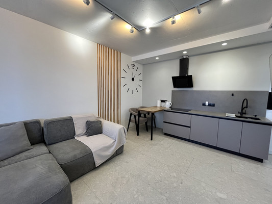 Продам двухкомнатную (2-комн.) квартиру, Григорьева ул, 12к1, Новороссийск г