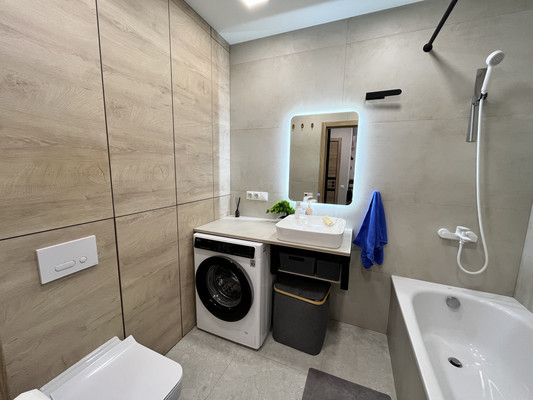 Продам двухкомнатную (2-комн.) квартиру, Григорьева ул, 12к1, Новороссийск г