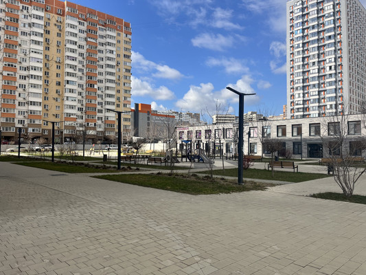 Продам двухкомнатную (2-комн.) квартиру, Григорьева ул, 12к1, Новороссийск г