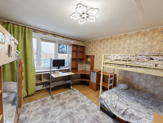 Продам трехкомнатную (3-комн.) квартиру, Черепановых проезд, 72к1, Москва г