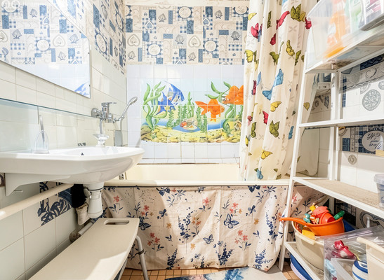 Продам трехкомнатную (3-комн.) квартиру, Черепановых проезд, 72к1, Москва г