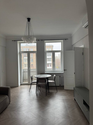 Продам трехкомнатную (3-комн.) квартиру, Профсоюзная ул, 5/9, Москва г