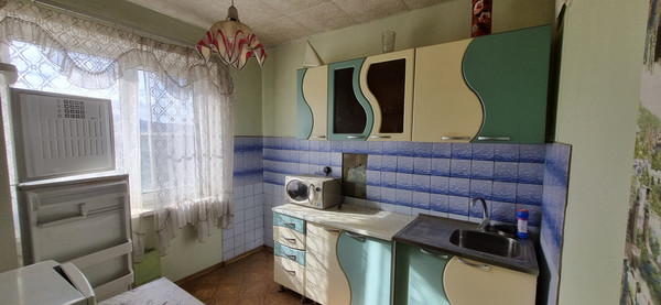 Продам трехкомнатную (3-комн.) квартиру, Мефодиевская ул, 120, Новороссийск г