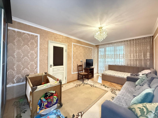 Продам трехкомнатную (3-комн.) квартиру, Ахохова ул, 96А, Нальчик г