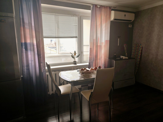 Продам трехкомнатную (3-комн.) квартиру, Видова ул, 160а, Новороссийск г