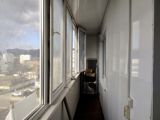 Продам трехкомнатную (3-комн.) квартиру, Видова ул, 160а, Новороссийск г