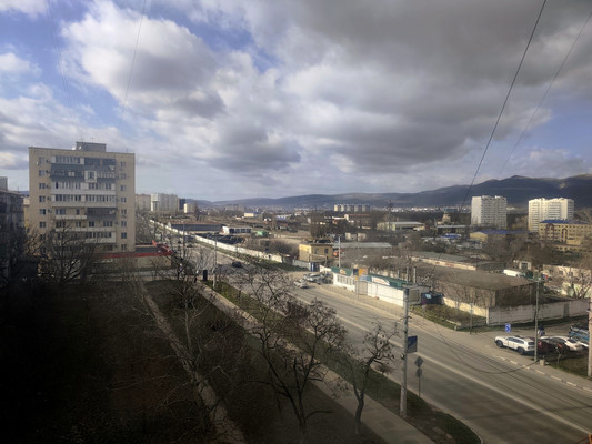 Продам трехкомнатную (3-комн.) квартиру, Видова ул, 160а, Новороссийск г