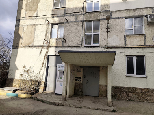 Продам трехкомнатную (3-комн.) квартиру, Видова ул, 160а, Новороссийск г