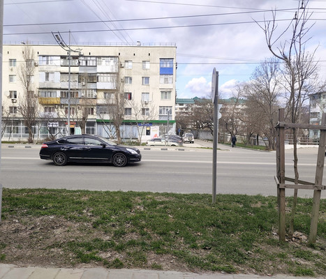 Продам трехкомнатную (3-комн.) квартиру, Видова ул, 160а, Новороссийск г