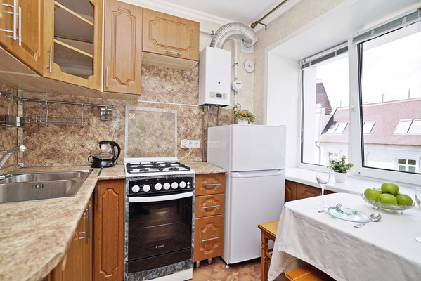 Продам двухкомнатную (2-комн.) квартиру, Кирова пер, 5, Казань г