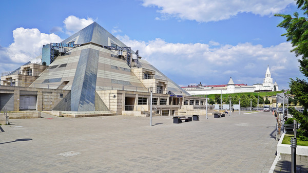 Продам двухкомнатную (2-комн.) квартиру, Кирова пер, 5, Казань г