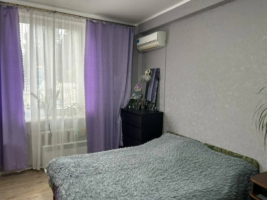 Продам однокомнатную (1-комн.) квартиру, Полетаева ул, 2, Туапсе г