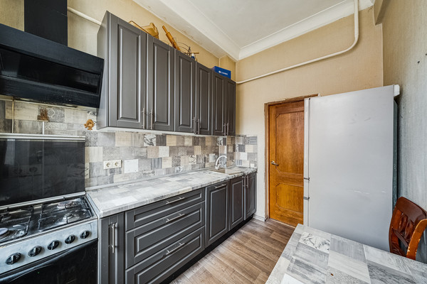 Продам двухкомнатную (2-комн.) квартиру, Кутузовский пр-кт, 19, Москва г