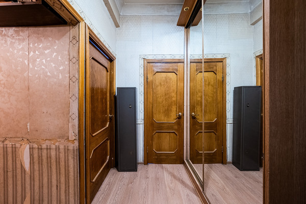 Продам двухкомнатную (2-комн.) квартиру, Кутузовский пр-кт, 19, Москва г