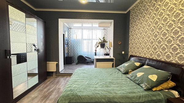 Продам трехкомнатную (3-комн.) квартиру, Дунина-Горкавича ул, 7, Ханты-Мансийск г