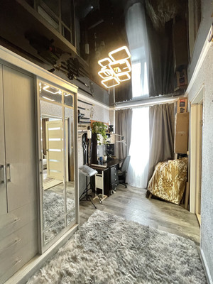 Продам двухкомнатную (2-комн.) квартиру, Рокоссовского ул, 24, Ишим г